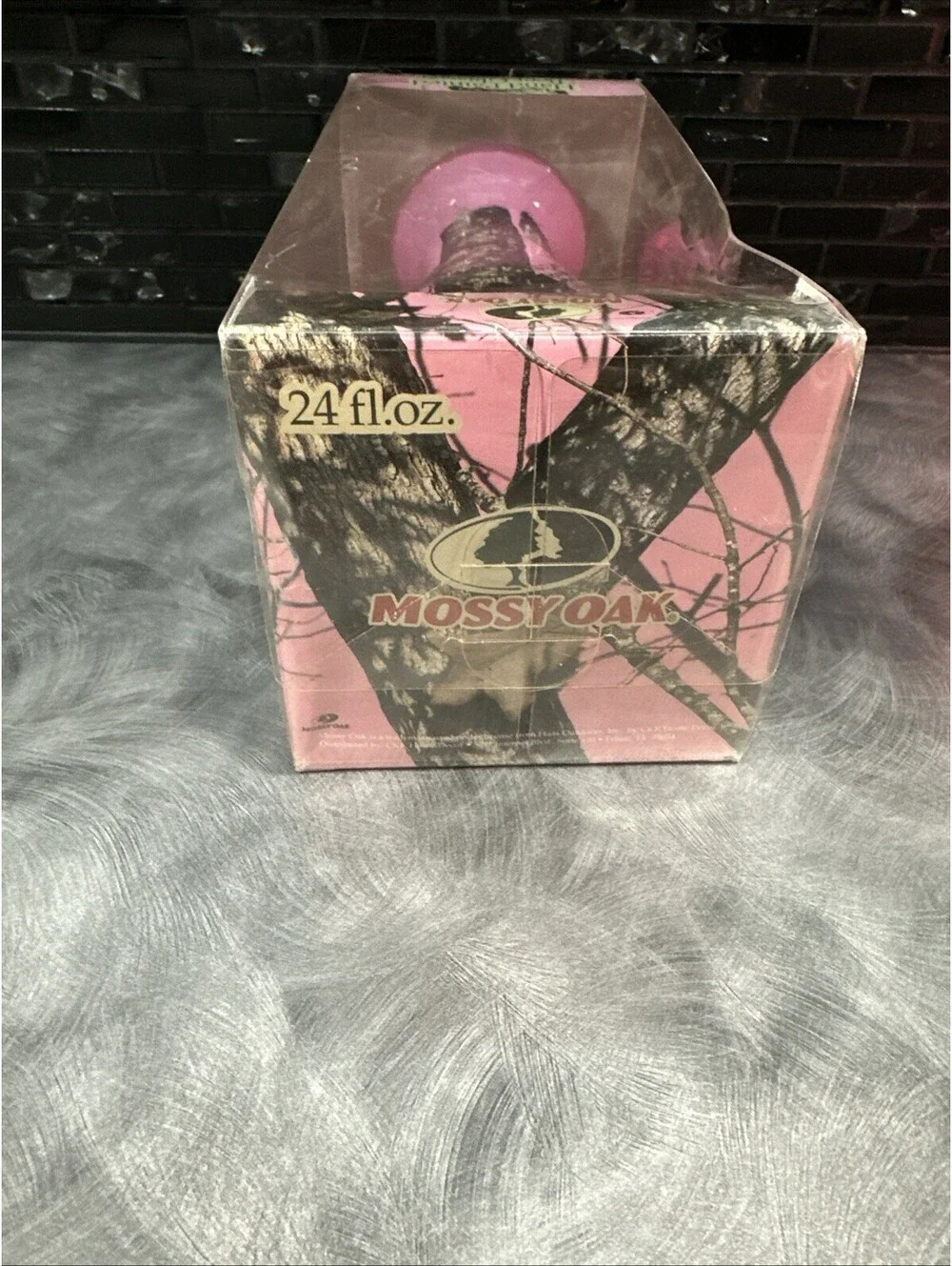 Mossy Oak Pink Pilsner Hand Painted Beer Glass  24 FL. oz. NEW In Box